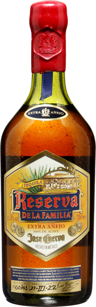 WMexiko Reserva de la Familia Tequila Extra Anejo JOSÉ CUERVO